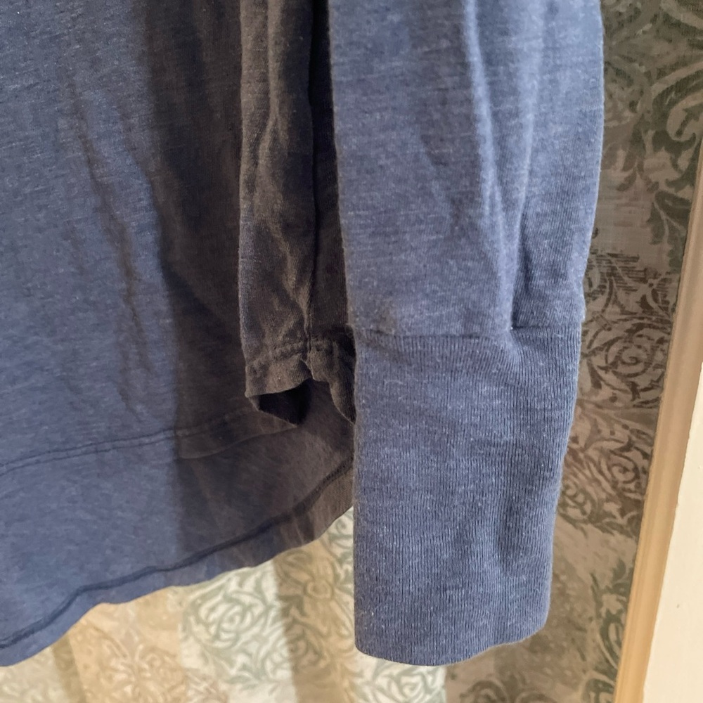 Niyama Sol Long Sleeved Blue Top Small - Picture 8 of 8